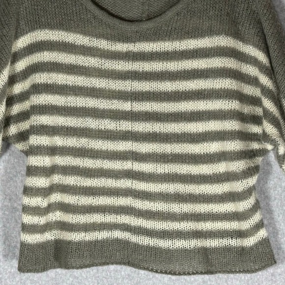 Wooden Ships Paola Buendia NWOT Mohair Blend Striped Sweater M/L Loose Knit SOFT - Picture 8 of 9